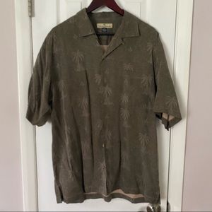Tommy Bahama Hawaiian Shirt - M